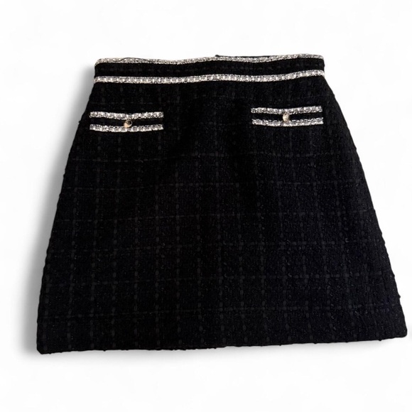 Ann Taylor Dresses & Skirts - Ann Taylor Black Tweed Mini Skirt